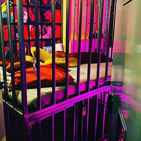 Secret Room Votre Love Room Coquine Et Insolite En Espace Privatif A Tournai Εξωτερικό φωτογραφία