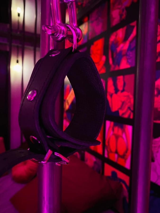 Secret Room Votre Love Room Coquine Et Insolite En Espace Privatif A Tournai Εξωτερικό φωτογραφία